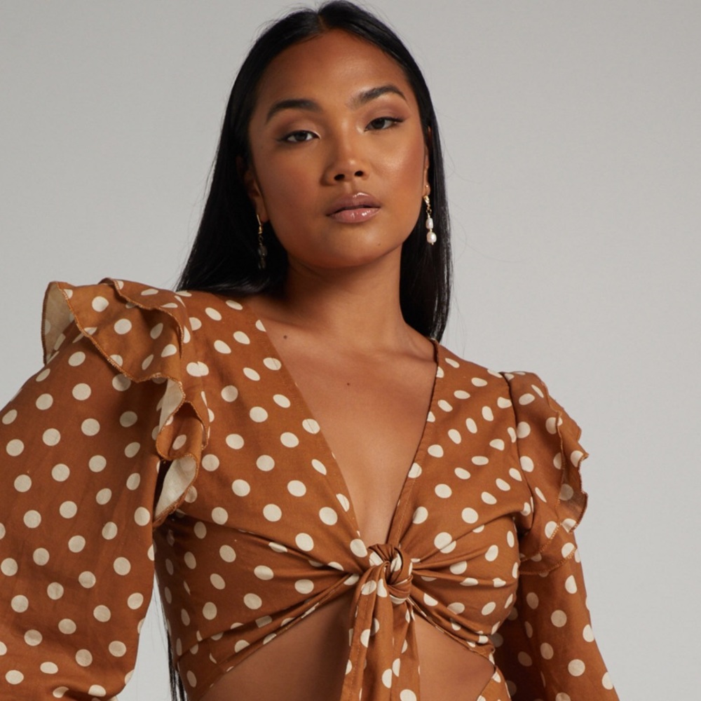 Charlie Holiday balloon sleeve crop top